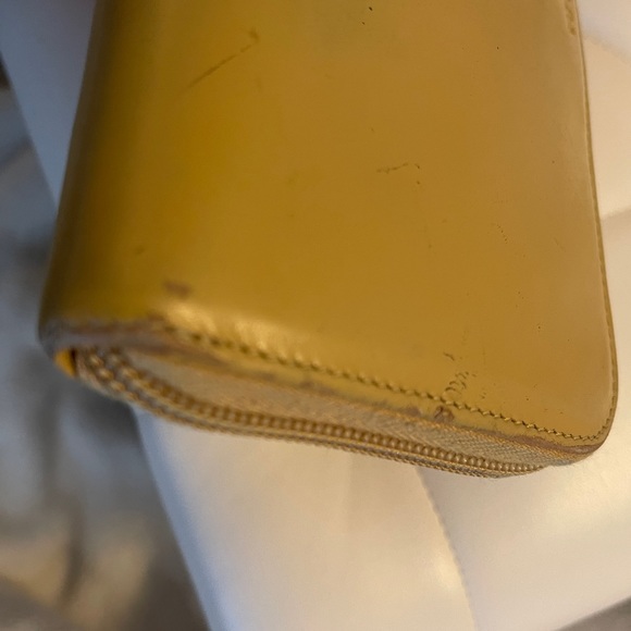 PRADA Smooth Leather Zippy Wallet - Picture 9 of 10